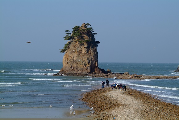 서해안 최고의 일몰 포인트, 꽃지 해변.